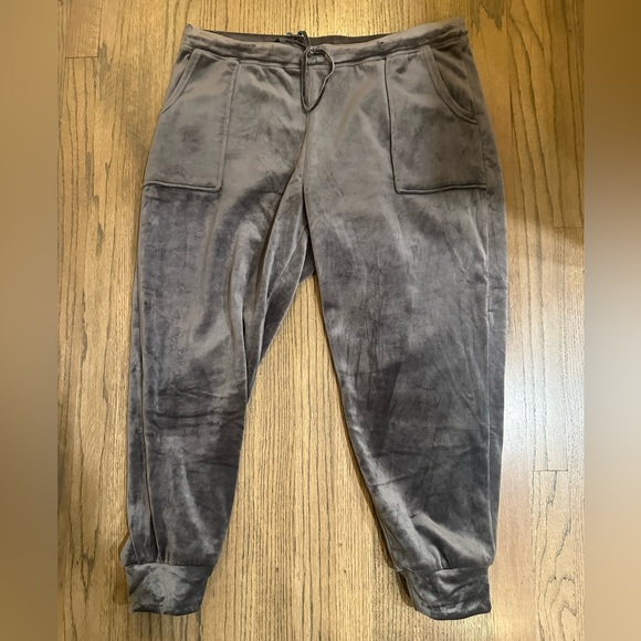 House of Harlow 1960 Pants - House of Harlow 1960 Nicole Richie Gray Velour Joggers-Size XL